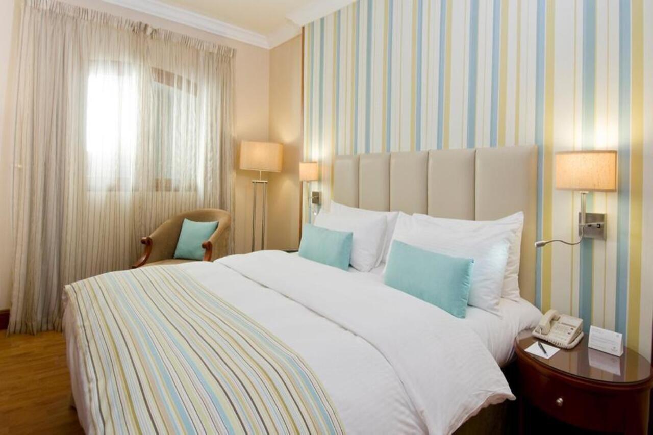 Danat Al Ain Resort Exterior foto A bedroom