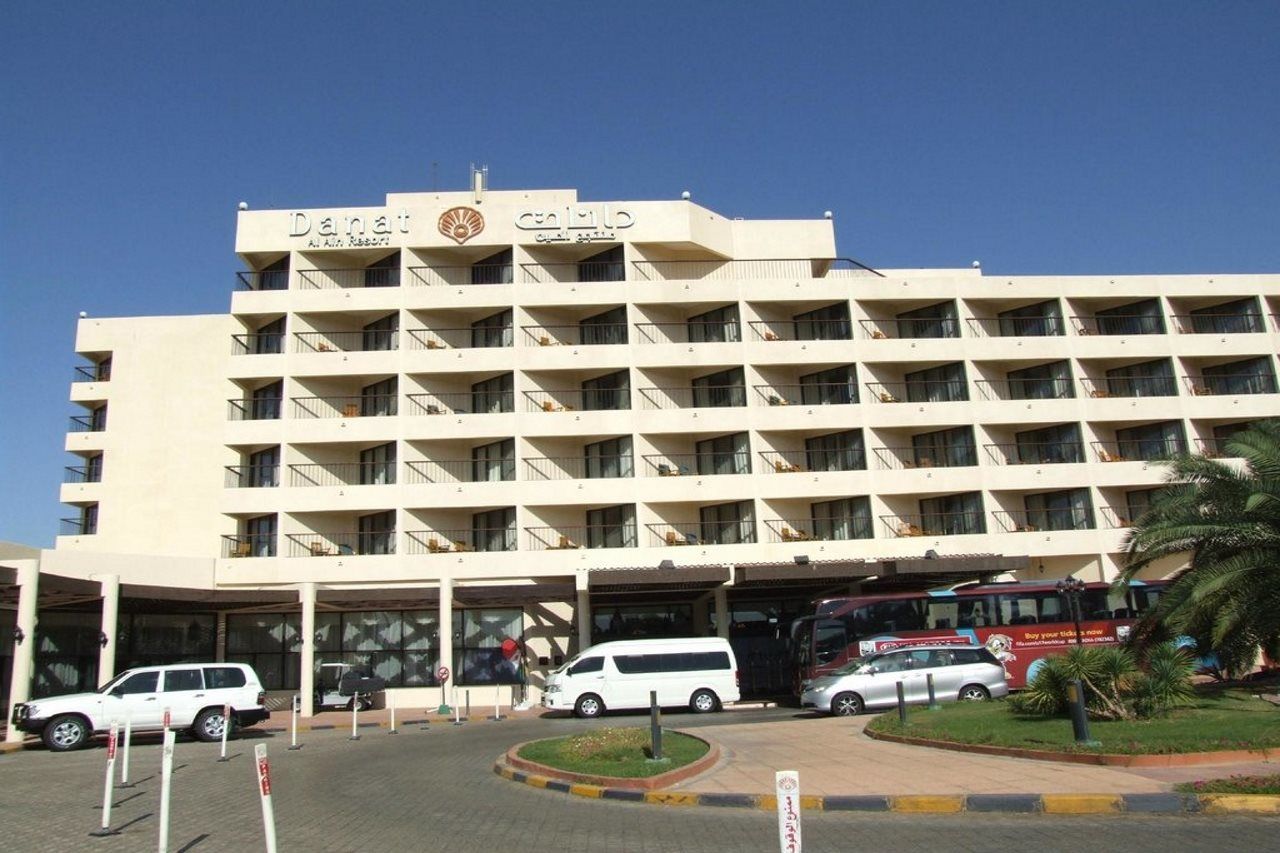 Danat Al Ain Resort Exterior foto The hotel in 2011